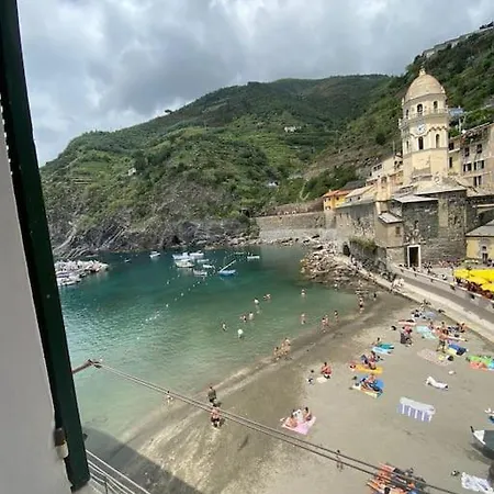 Il Mare Finestra Apartment